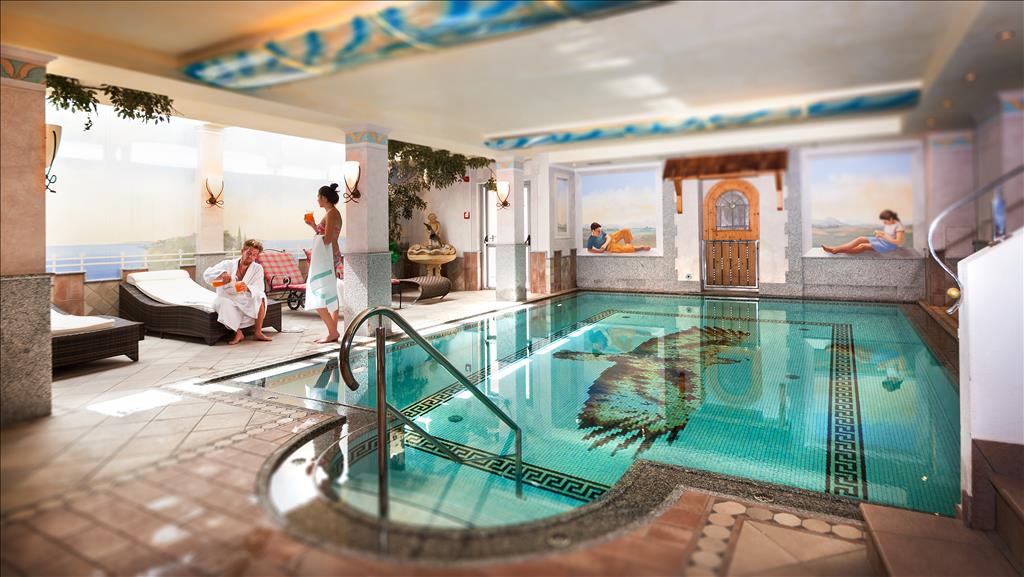Hotel Adler Autentic - WellnessPiscina