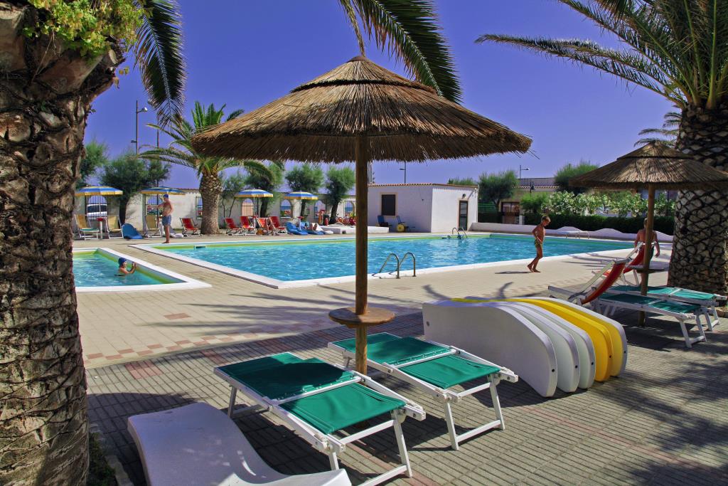 Hotel Adria - Piscina