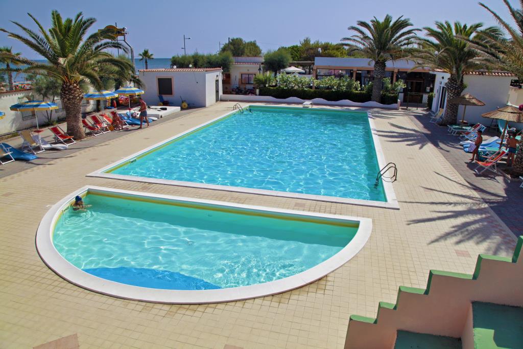 Hotel Adria - Piscina