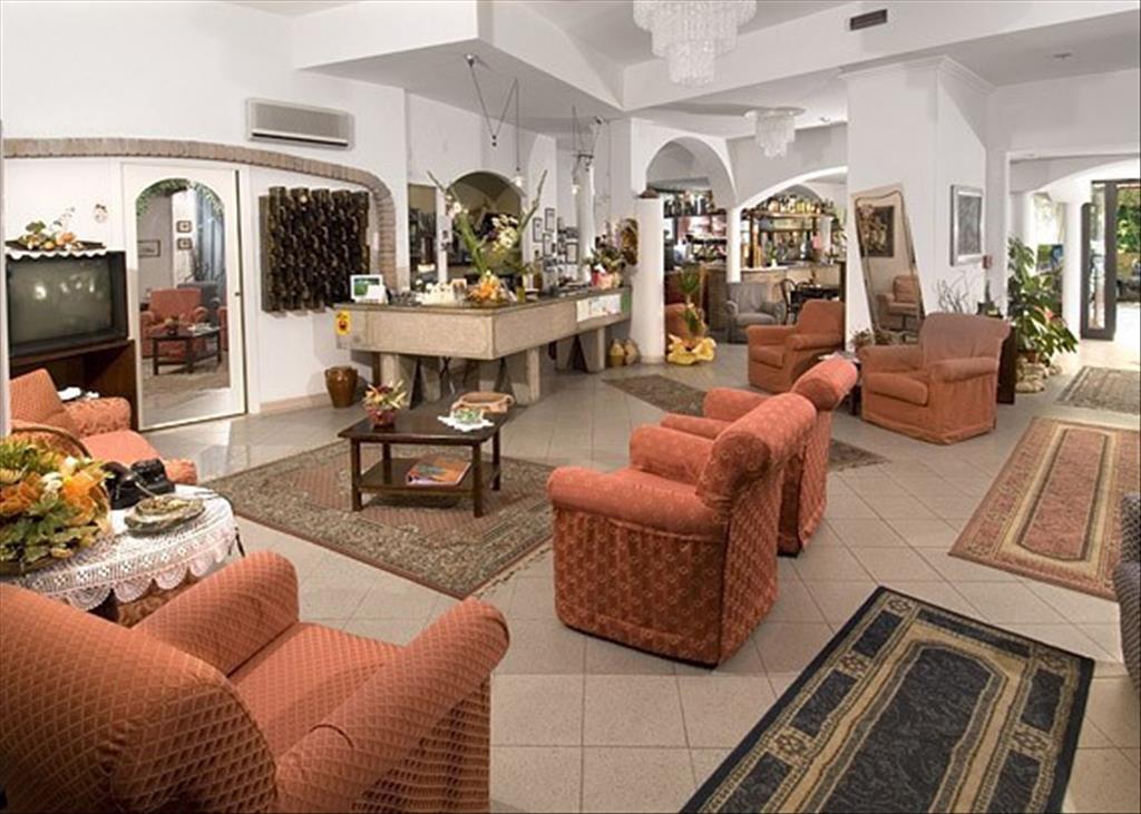 Hotel Alfredo's - Reception