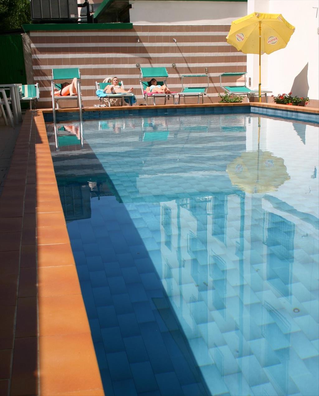 Hotel Apollo - Piscina