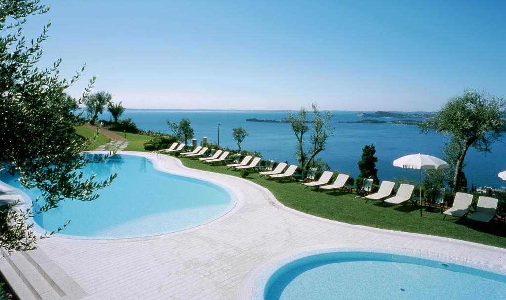 Residence Borgo degli Ulivi - Piscina