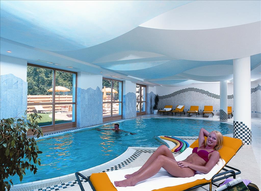 Hotel Brötz - Piscina