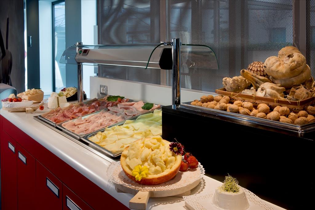 Hotel CDH Milano Niguarda - Buffet