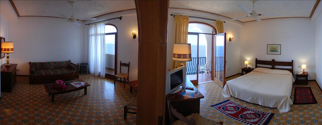 Hotel Carasco - CameraConBalcone