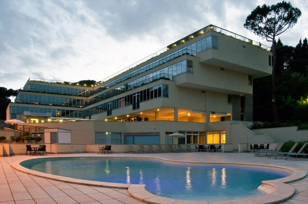 Hotel Cardinal St Peter - Esterno