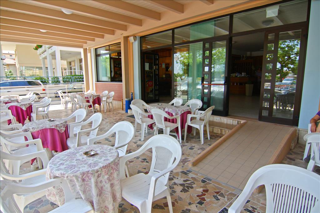 Hotel Cesare - BarEsterno