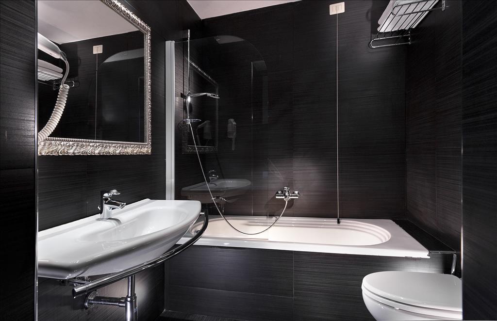 Hotel Club/ Diplomat (formula roulette) - Bagno