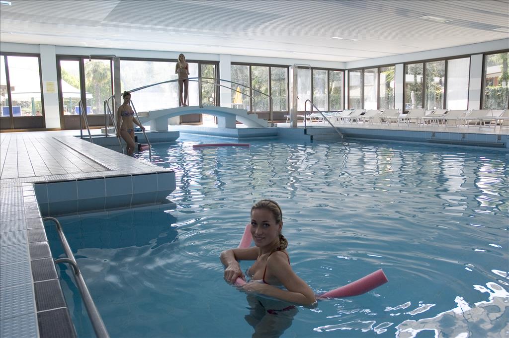 Hotel Commodore Terme - Piscina
