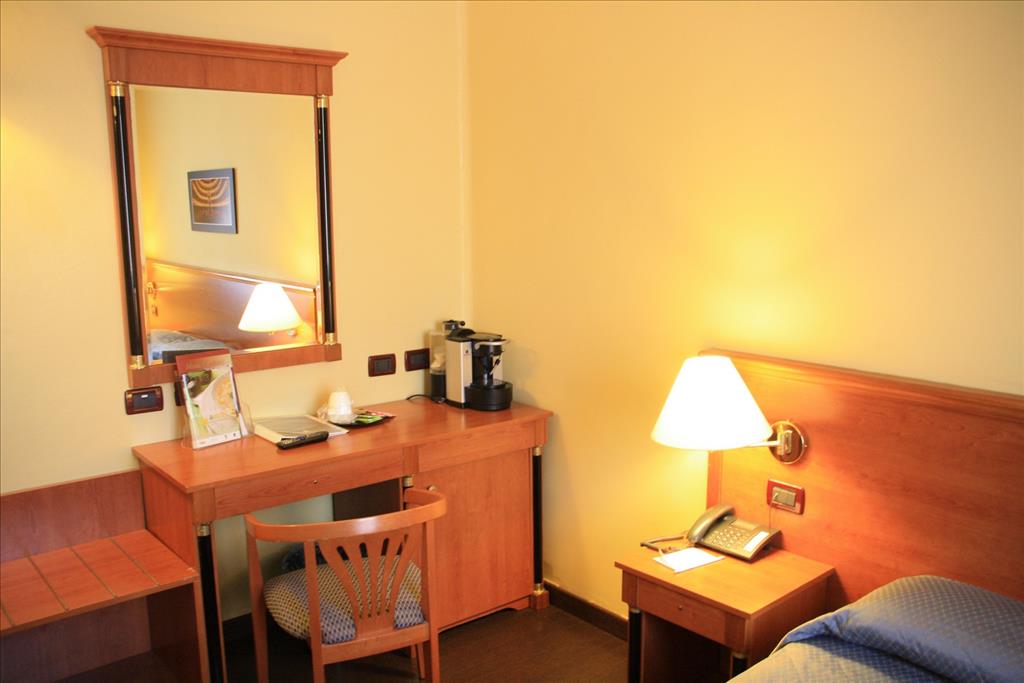 Hotel Cremona Hotels - Continental, Impero, Dellearti - Camera