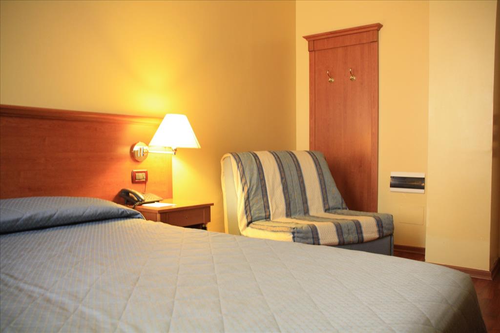 Hotel Cremona Hotels - Continental, Impero, Dellearti - Camera