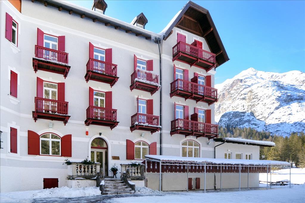 Hotel Croda Rossa - Esterno