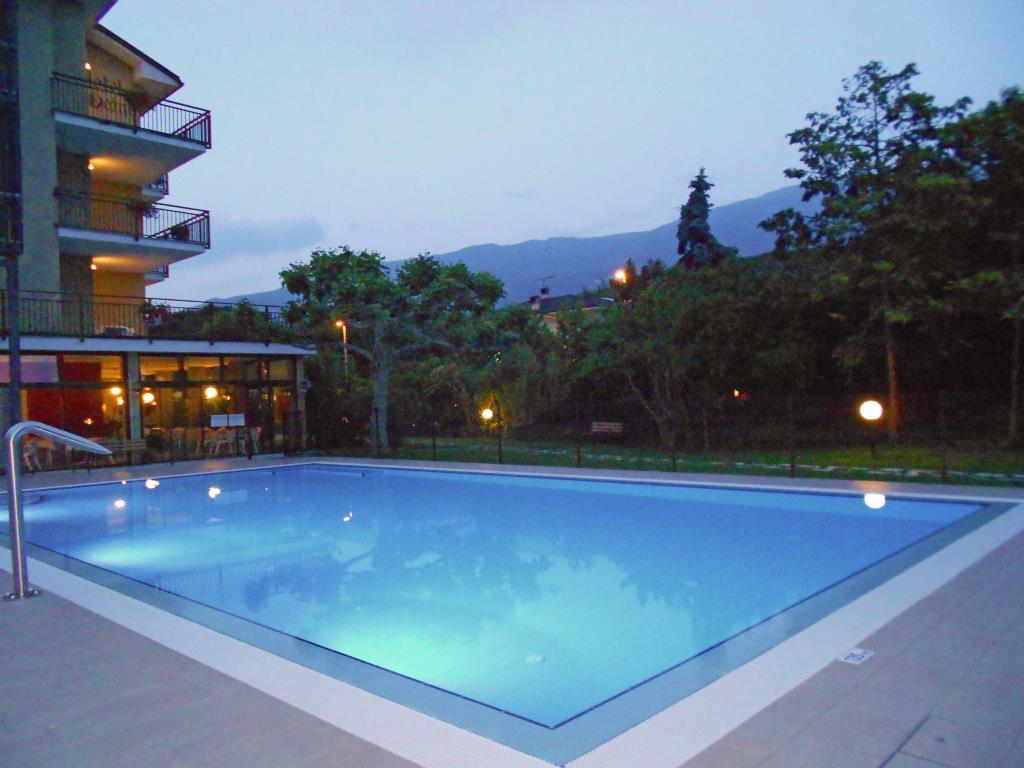 Hotel Daino - Piscina