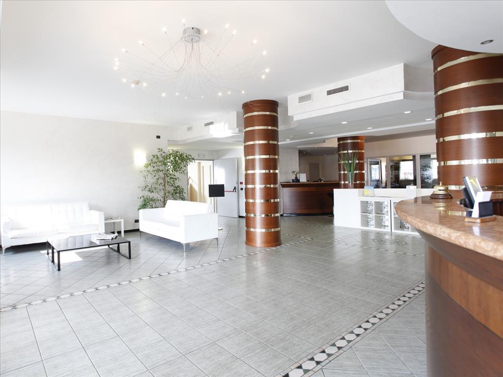 Hotel Donizetti - Reception