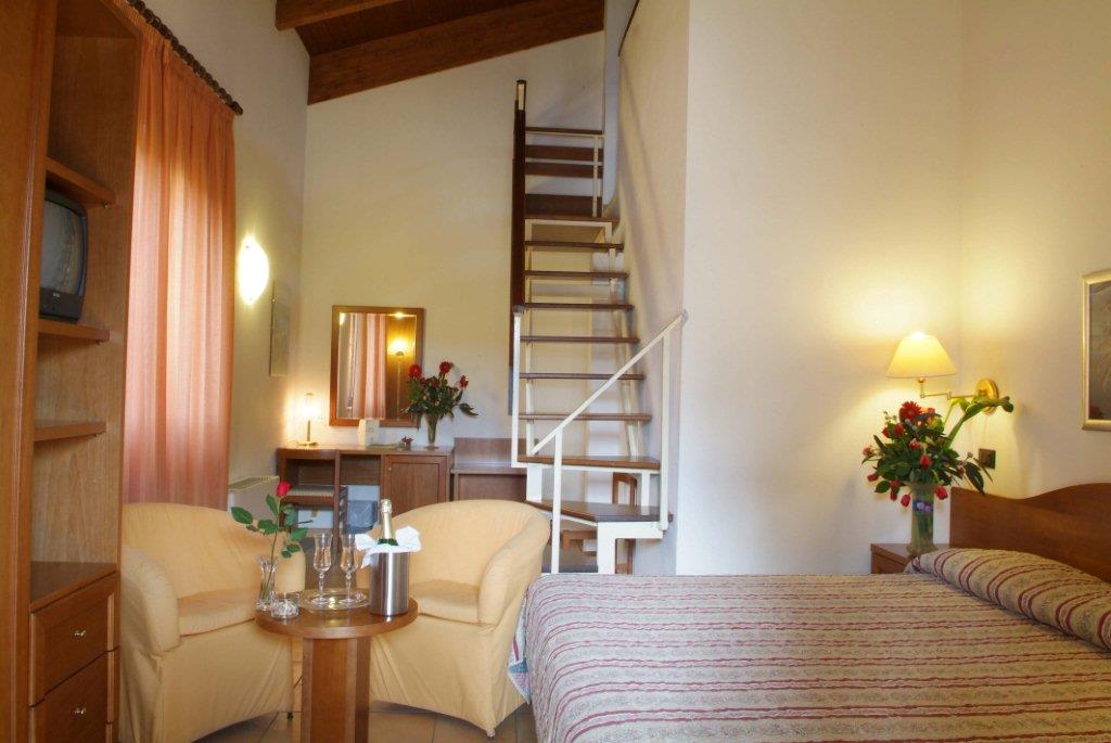 Hotel Duca della Corgna - CameraConSoppalco