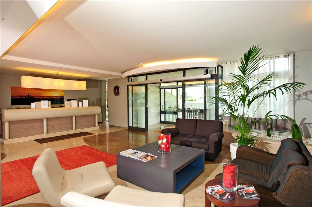 Hotel Executive - Hall