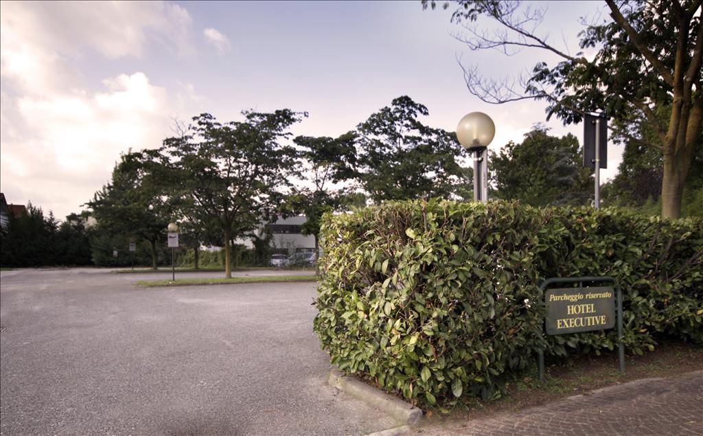 Hotel Executive - Parco