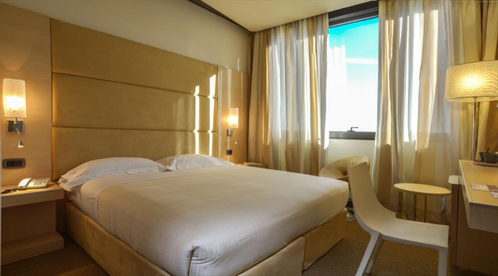 Hotel Expo Verona - CameraSmart
