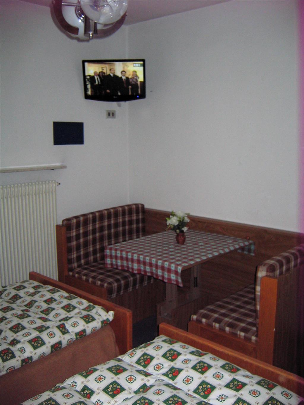 Garni Festil - Camera