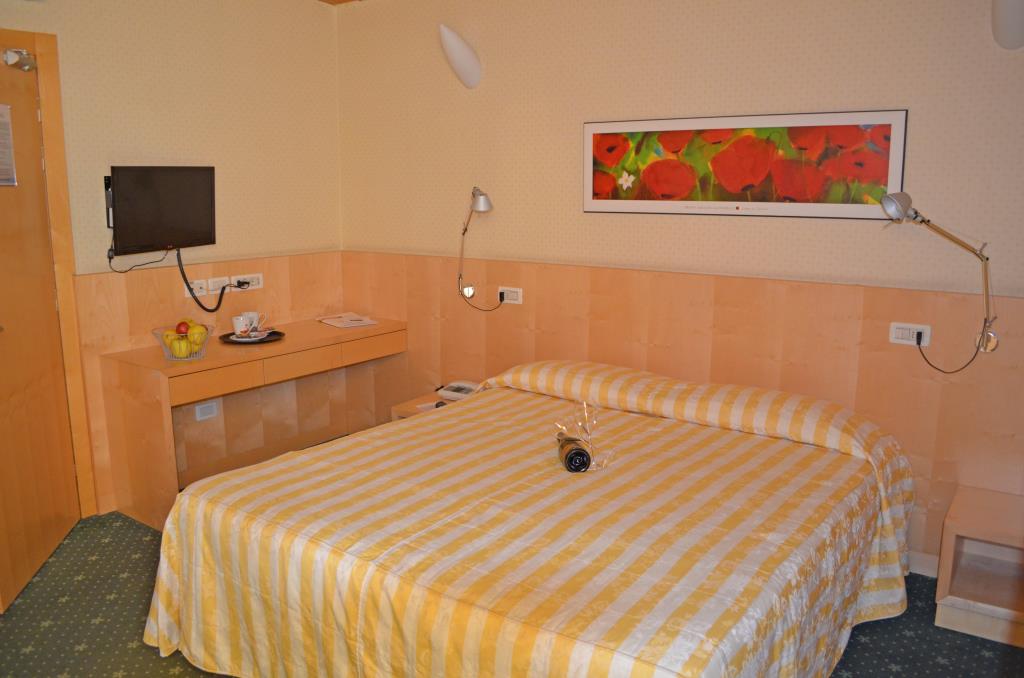 Hotel Flora - Camera