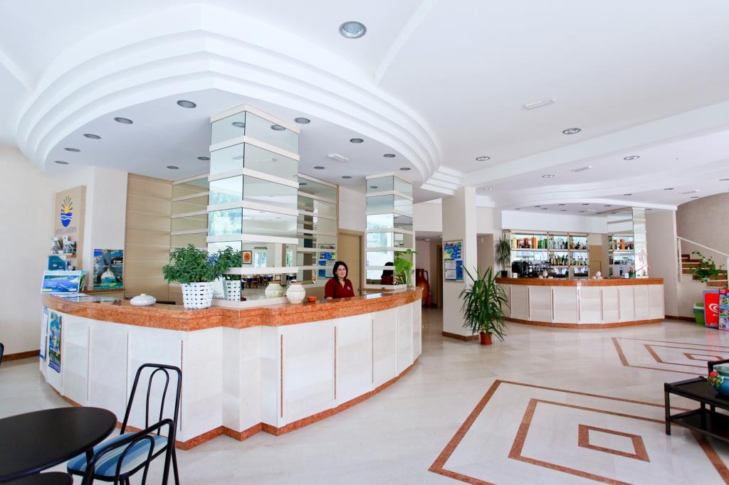 Hotel Garden - Reception