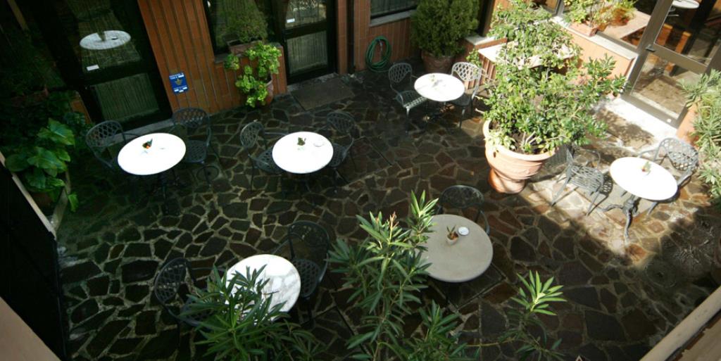 Hotel Grifone - Giardino