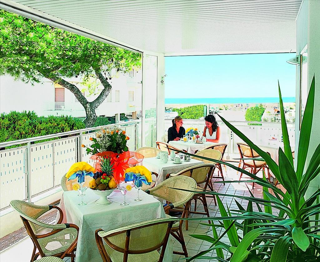 Hotel Helios - RistoranteEsterno