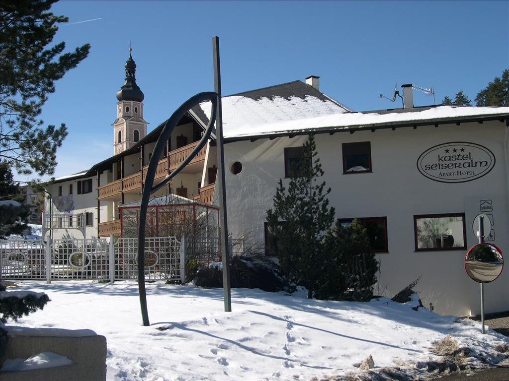 Hotel Kastel Seiseralm - Esterno