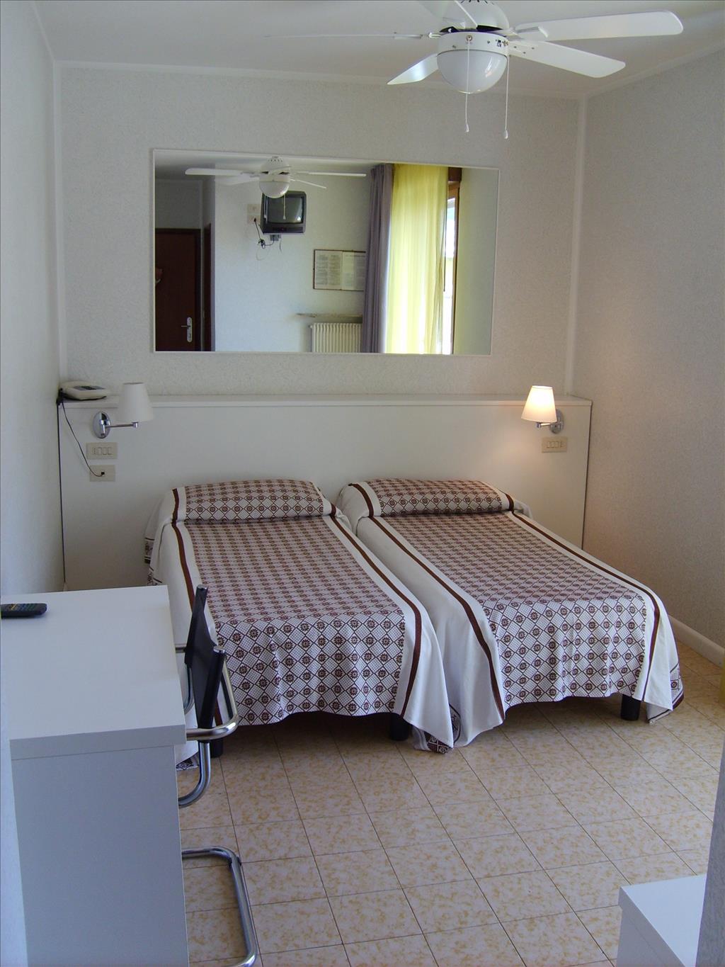 Hotel La Perla - Camera