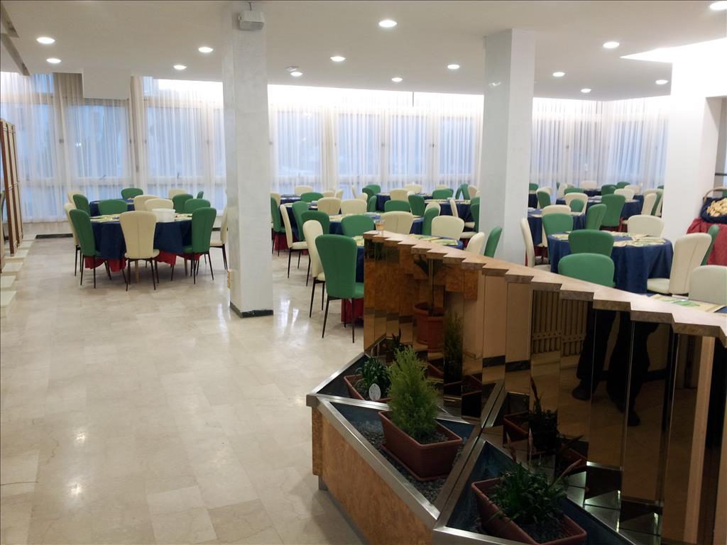 Hotel La Perla - SalaColazione