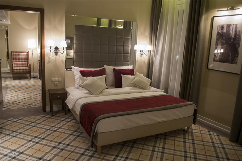 Hotel Mirage Fashion - Camera
