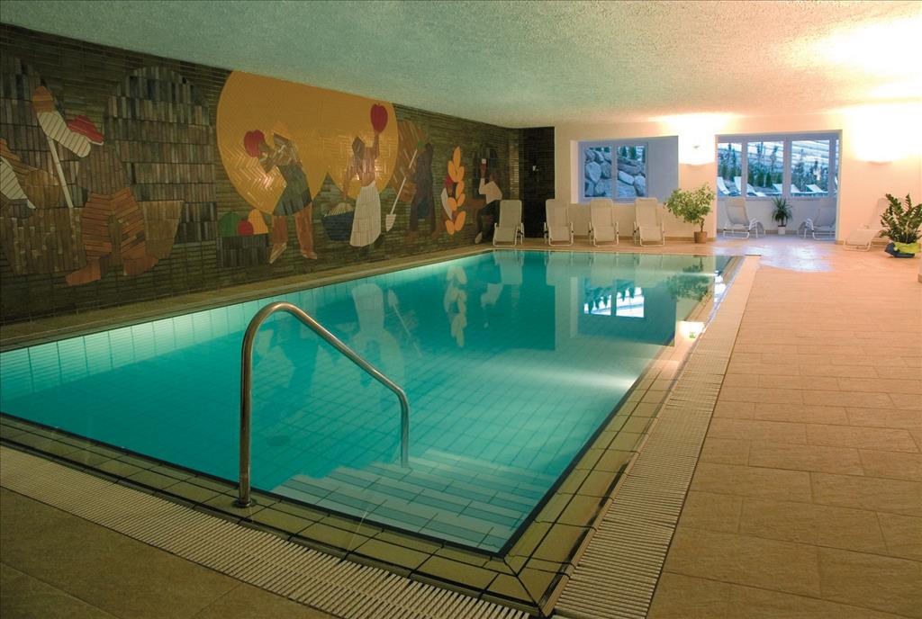 Hotel Mitterplarserhof - Piscina