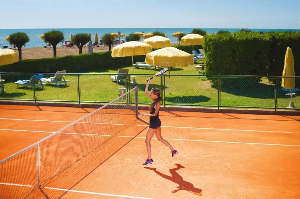 Hotel Negresco - Campo da tennis