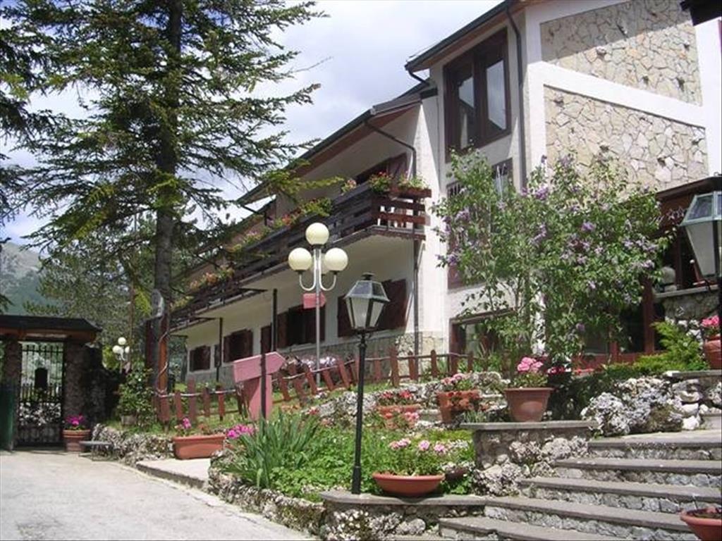 Hotel Orso Bianco - Esterno