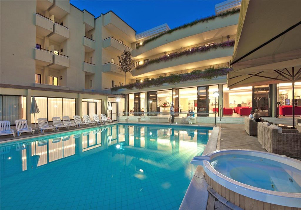 Hotel Park Hotel Kursaal - PiscinaNotte