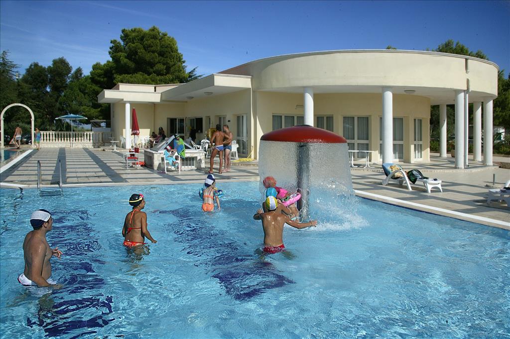 Hotel Piano Grande - Piscina