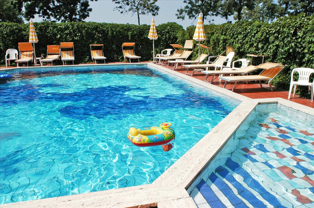 Hotel President - Piscina