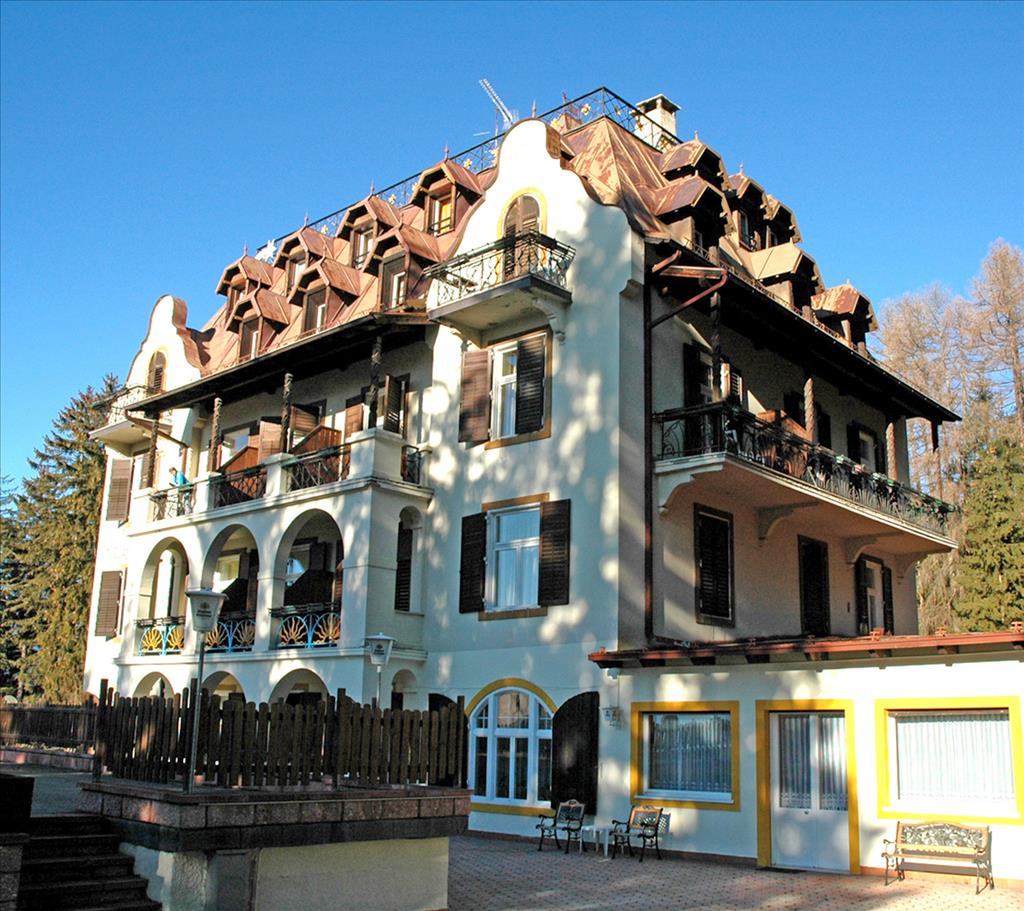Hotel Regina del Bosco - Facciata