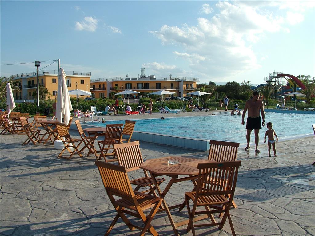 Hotel Royal's Gate - Piscina