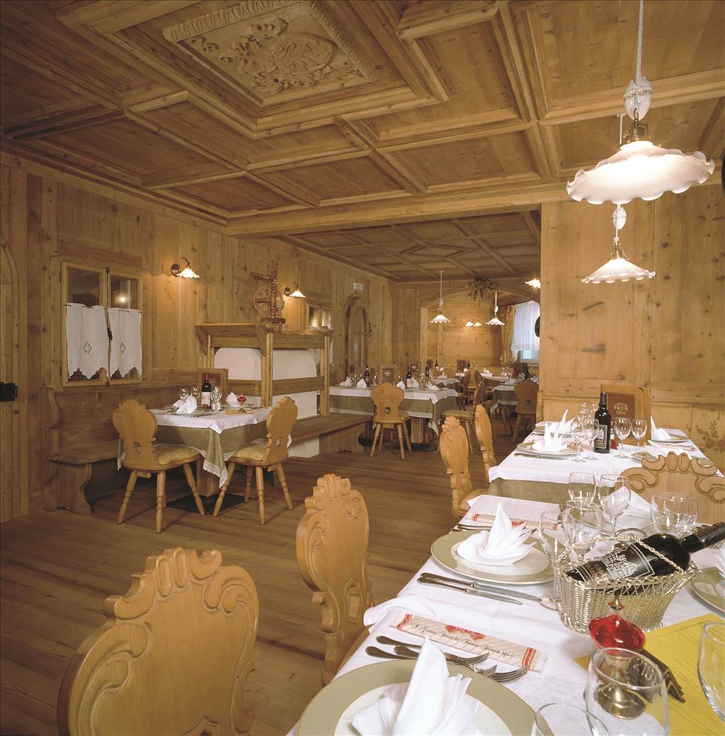 Hotel Soreghes Gran Chalet - CampitellodiFassa