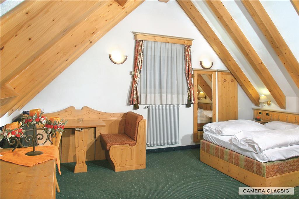 Hotel Soreghes Gran Chalet - CampitellodiFassa