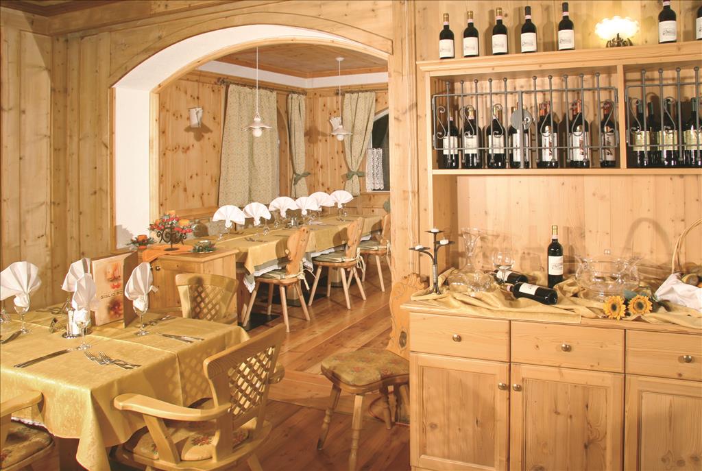 Hotel Soreghes Gran Chalet - CampitellodiFassa