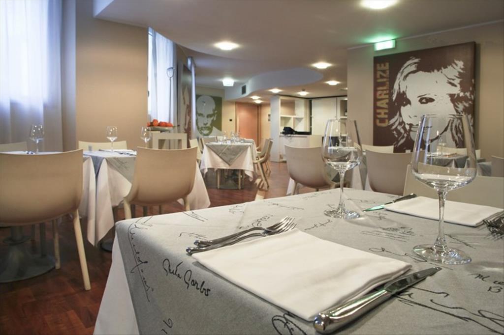 Hotel Studios & Centro Congressi - Ristorante
