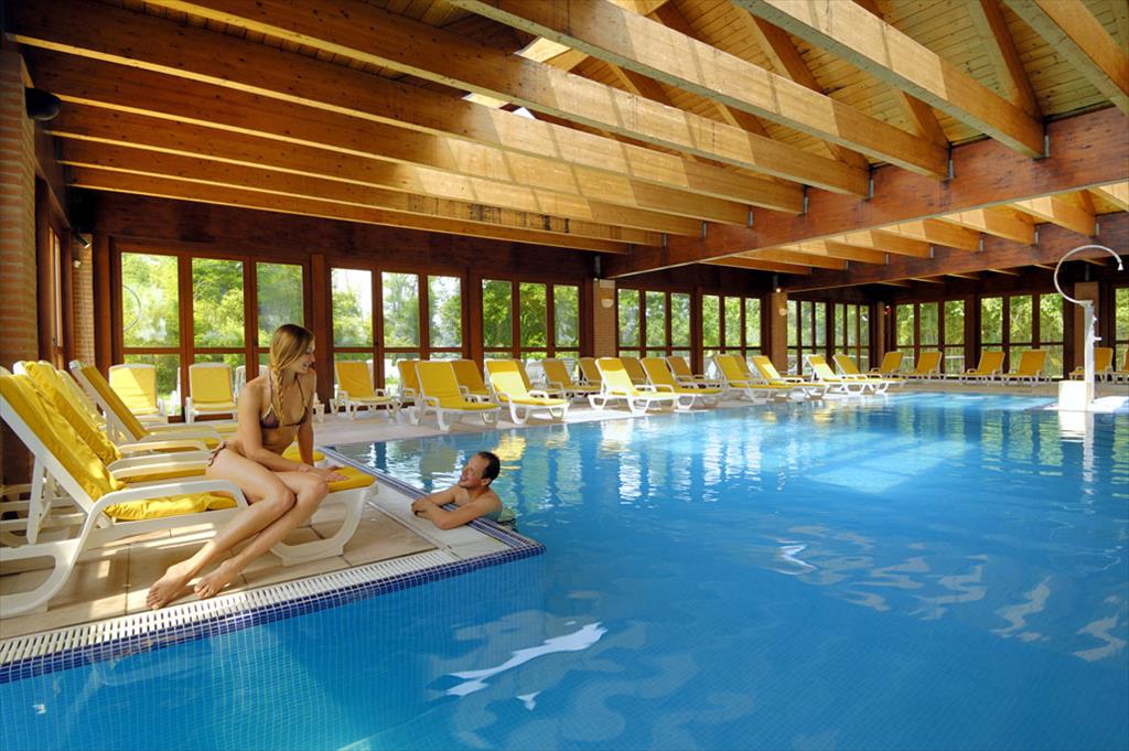 Hotel Terme Preistoriche - Piscina