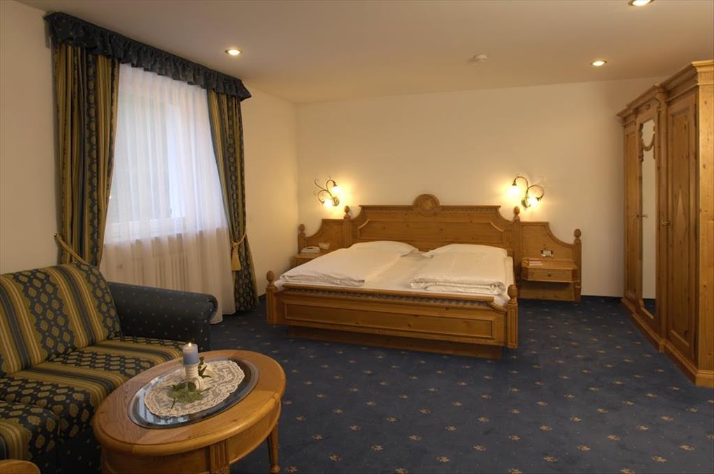 Hotel Touring - Camera