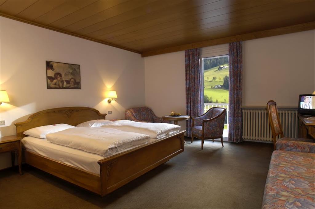 Hotel Touring - Camera