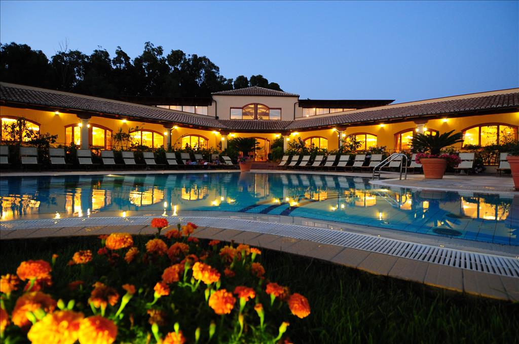 Aparthotel Vascellero Club Resort - Piscina